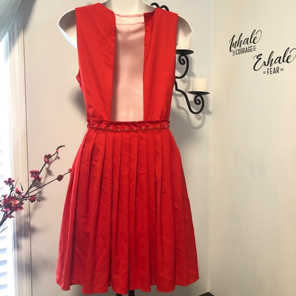 C. Luce Red Short Sleeve Dress - Picture 5 of 8